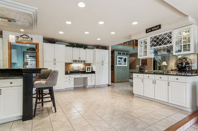 22454 Hinspeter Dr, House other with 4 bedrooms, 4 bathrooms and 3 parking in Frankfort IL | Image 17