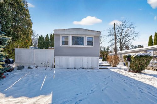 3 Acorn Dr, Rochester, NY, 14625-2601 | Card Image