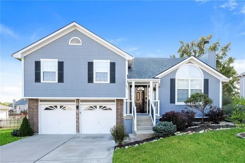 421 Sw Hamilton Ln, Grain Valley, MO, 64029-9341 | Card Image