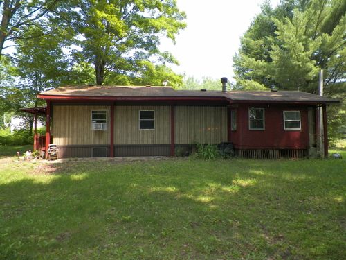 611 Yosemite Rd, Cadillac, MI, 49601-9174 | Card Image