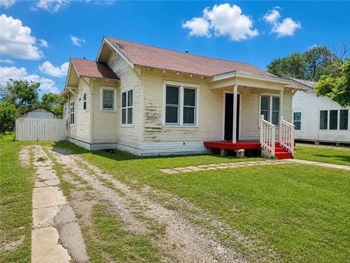 542 Mcintyre Ave, Taft, TX, 78390-2824 | Card Image