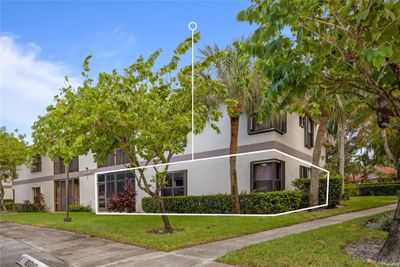 2734 - 4653 Carambola Cir, Condo with 3 bedrooms, 2 bathrooms and null parking in Pompano Beach FL | Image 2