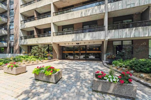 406-333 Chapel St, Ottawa, ON, K1N8Y8 | Card Image