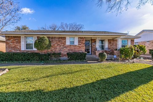 3910 Douglas Dr, Garland, TX, 75041-5020 | Card Image