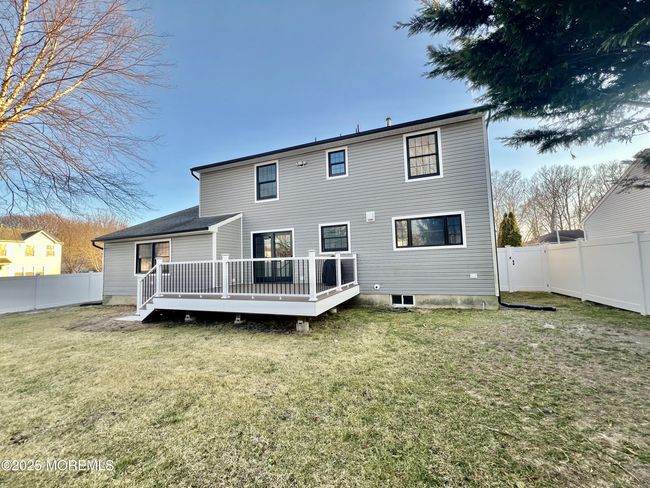 Large backyard with new 6ft vinyl fence. | Image 22