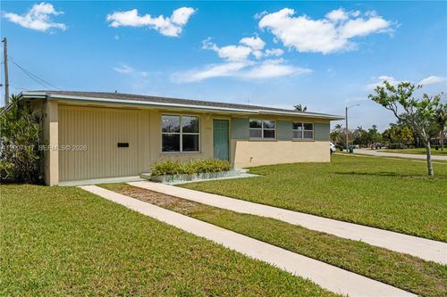 19930 Christmas Rd, Cutler Bay, FL, 33157 | Card Image