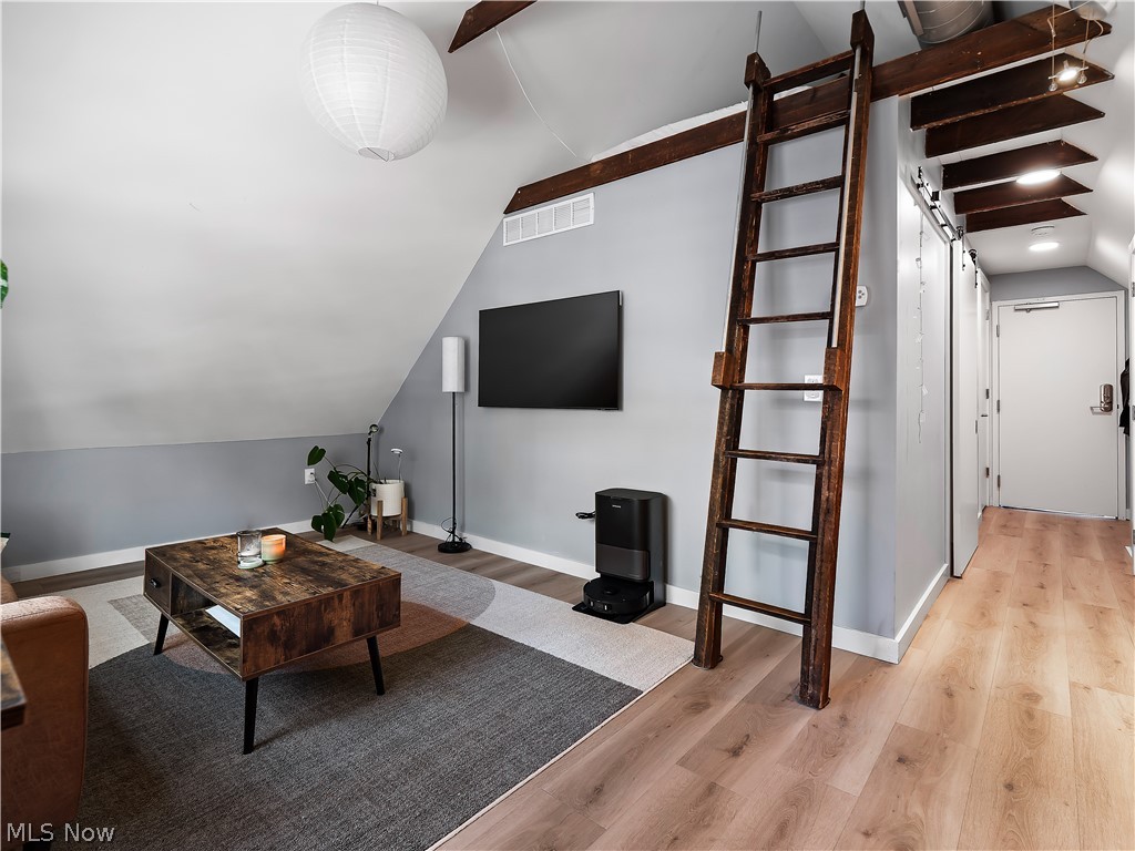 Residential Lease in Cleveland 3