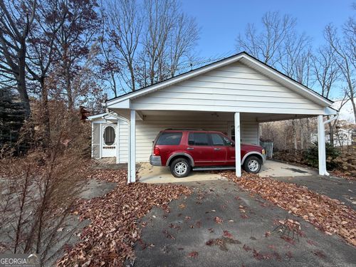 4003 Warren Rd, Flowery Branch, GA, 30542-2942 | Card Image