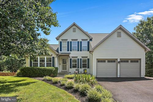 8322 Jordan Valley Way, FREDERICK, MD, 21702-5800 | Card Image