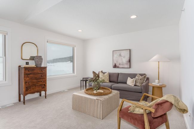 Primary Bedroom Sitting | Image 9