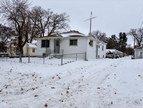 303 E Lake St, Knox, IN, 46534 | Card Image