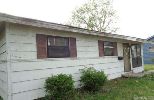 2101 Muldrow Dr, North Little Rock, AR, 72117-3426 | Card Image
