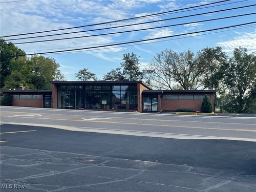 2416 Pennsylvania Ave, Weirton, WV, 26062-3639 | Card Image