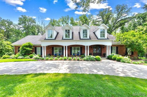 40 Villa Coublay, Saint Louis, MO, 63131-2746 | Card Image