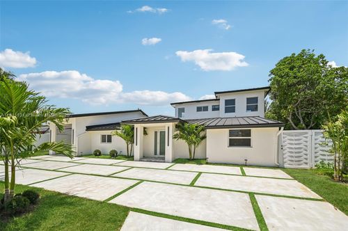 2001 Sw 23rd Ave, Fort Lauderdale, FL, 33312-4515 | Card Image