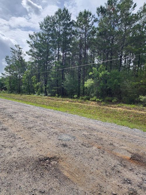 00 E Primrose Ave, DeFuniak Springs, FL, 32433 | Card Image