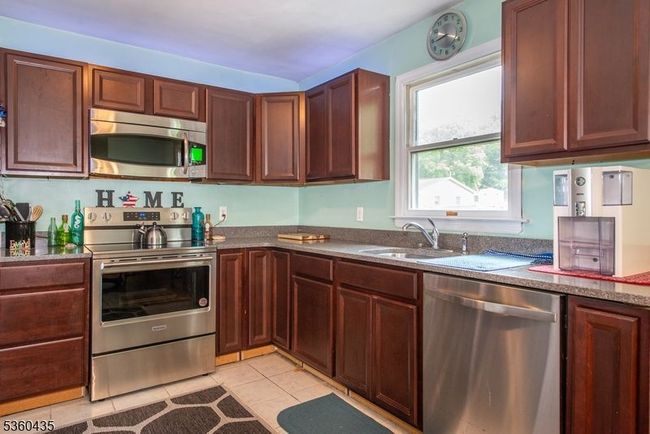 110 Shore Rd, House other with 3 bedrooms, 2 bathrooms and null parking in Green Twp NJ | Image 11