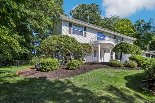 21 Windgate Dr, New City, NY, 10956-4434 | Card Image