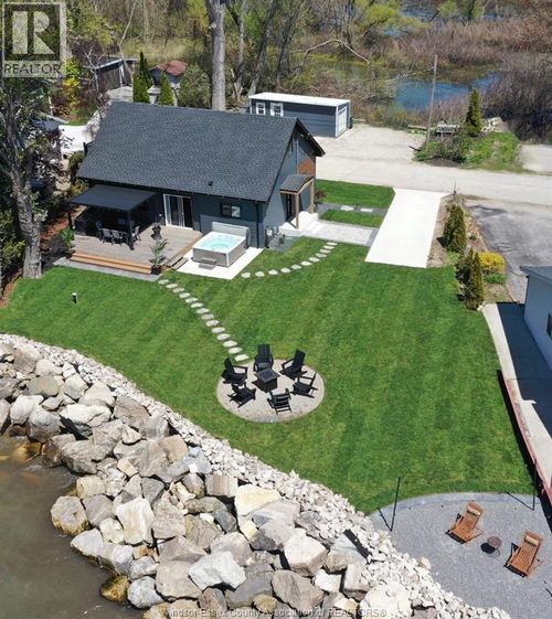 19 Levergood Lane, Harrow, ON, N0R1G0 | Card Image