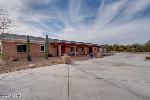 11000 E Roger Road, Tucson, AZ, 85749 | Card Image