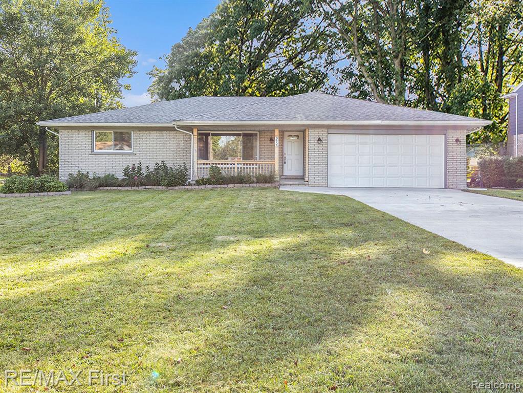 Harding St, Taylor, MI 48180