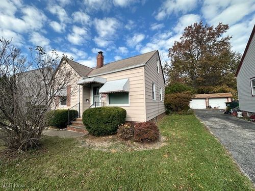 20671 Wilmore Ave, Euclid, OH, 44123-2811 | Card Image