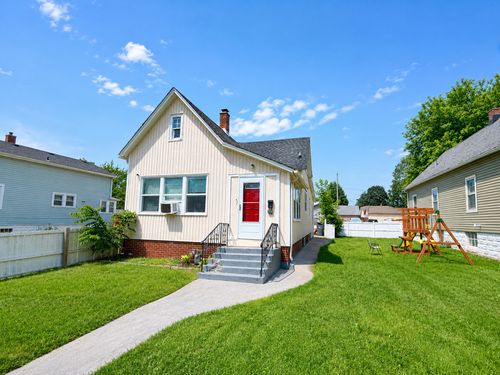 1729 Jackson St, North Chicago, IL, 60064-2159 | Card Image