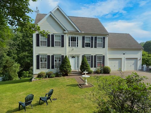 29 Swift St, Branford, CT, 06405-4528 | Card Image