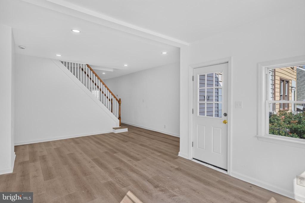 Residential in GLOUCESTER CITY 2