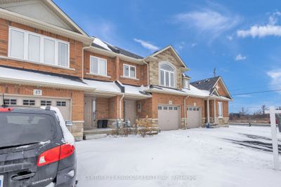 49 Charleswood Cres, Home with 3 bedrooms, 3 bathrooms and 2 parking in Hannon ON | Image 2