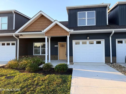 1404 Summer Meadow Dr, Powell, TN, 37849-4545 | Card Image