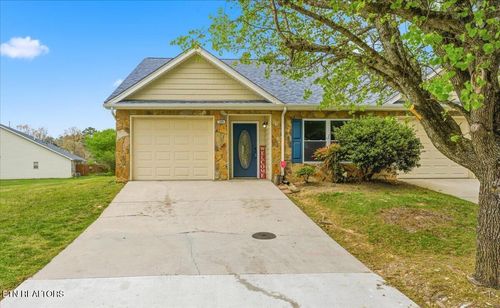 5289 Avery Woods Lane, Knoxville, TN, 37921 | Card Image