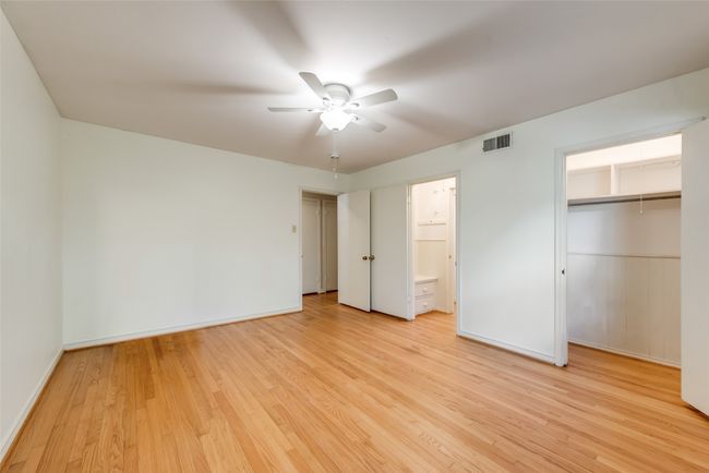 211 Martha Mnr, House other with 3 bedrooms, 2 bathrooms and null parking in Richardson TX | Image 22