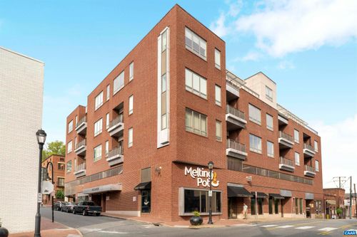 apt-3d-112 5th St Se, CHARLOTTESVILLE, VA, 22902-5491 | Card Image