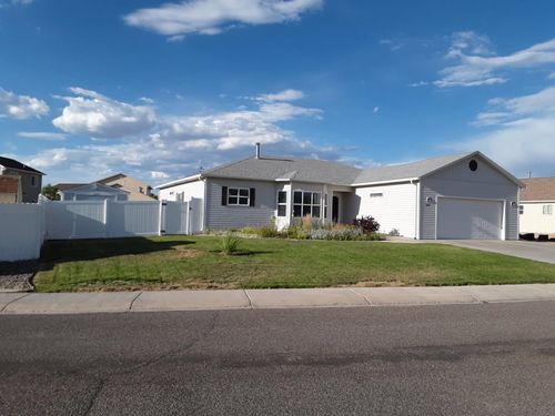 1244 Sunridge Ave, Rangely, CO, 81648-2526 | Card Image