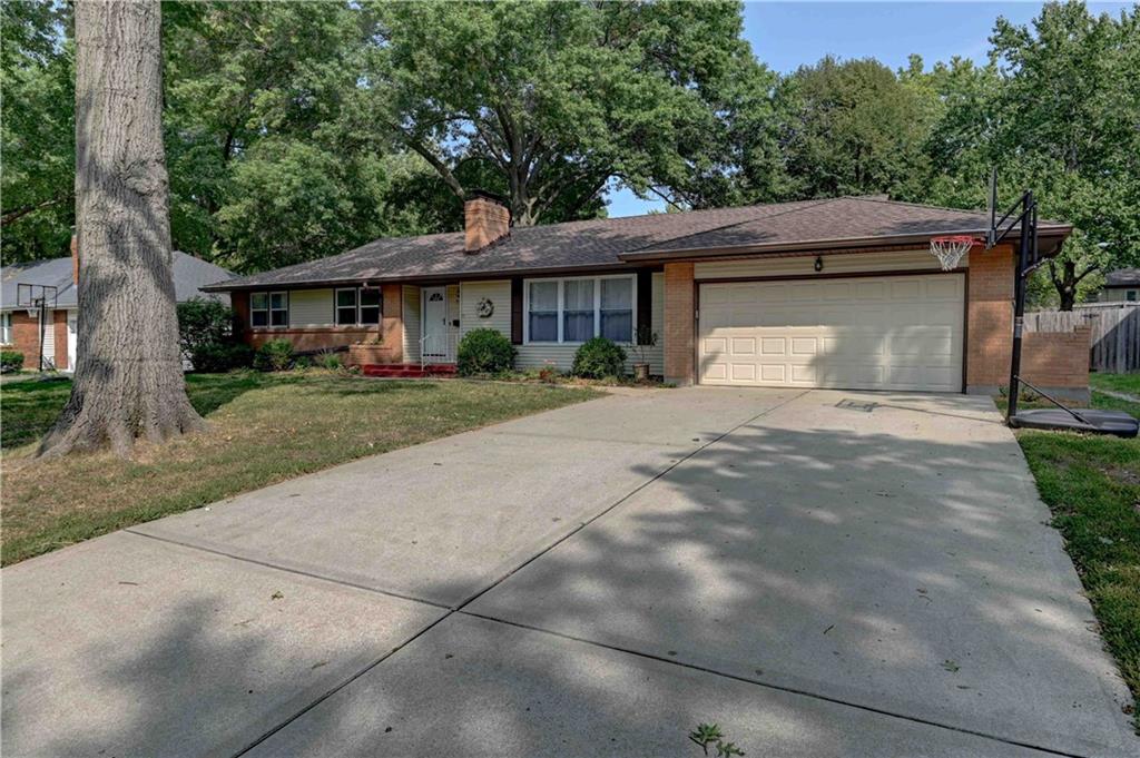 82nd St, Raytown, MO 64138