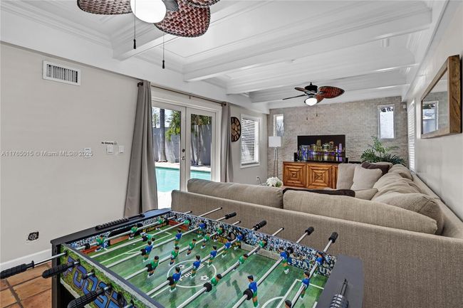 1635 Se 8 Th Ave, House other with 3 bedrooms, 2 bathrooms and null parking in Deerfield Beach FL | Image 12
