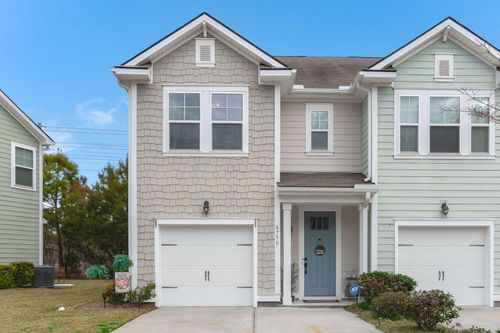 8750 Pasture Ct, Summerville, SC, 29485-6606 | Card Image