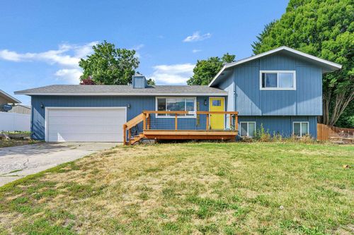 15217 E 15th Ave, Spokane Valley, WA, 99037-9768 | Card Image