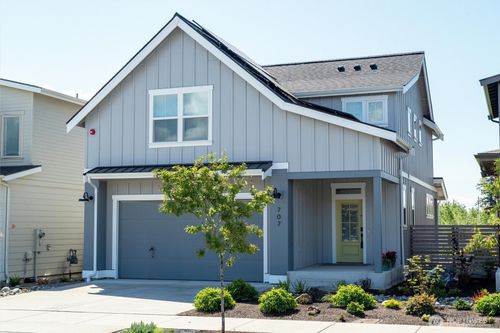 707 Northview St, Bellingham, WA, 98226-4600 | Card Image