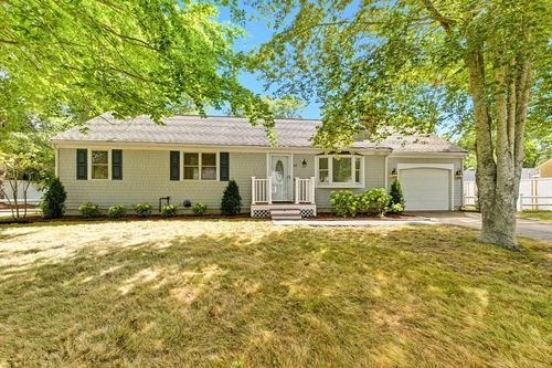 68 Seaboard Ln, Hyannis, MA, 02601-2339 | Card Image
