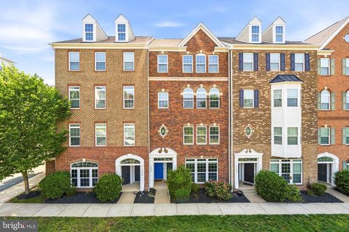 10n-13756 Earhart Cir, HERNDON, VA, 20171-4138 | Card Image