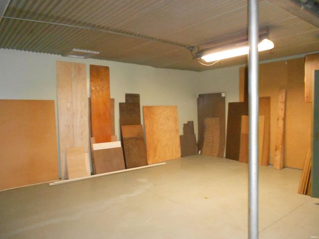 265 E Main St, Home with 0 bedrooms, 2 bathrooms and 12 parking in Peru IN | Image 18