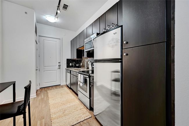 UNIT-2043 - 1900 Barton Springs Rd, Condo with 1 bedrooms, 1 bathrooms and 1 parking in Austin TX | Image 9