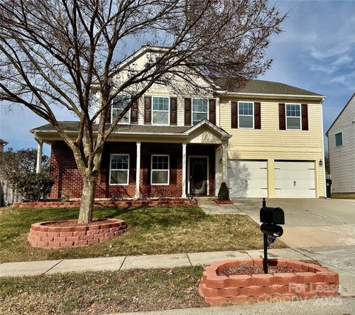 2415 Impatien Dr, Charlotte, NC, 28215-7738 | Card Image