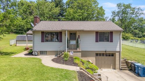 422 Hershey Rd, Penn Hills, PA, 15235-3518 | Card Image