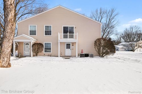 1472 Hunters Ridge Ct, Davison, MI, 48423-2207 | Card Image