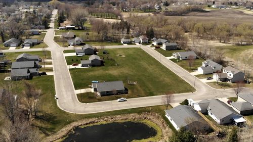 553 Coleman Ave E, Eden Valley, MN, 55329-4506 | Card Image