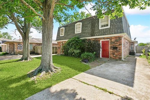 2118 Edenborn Ave, Metairie, LA, 70001-2746 | Card Image