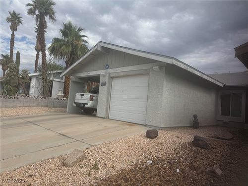 4794 Via Renaldo, Las Vegas, NV, 89103-2630 | Card Image